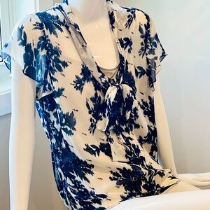 St. John DESIGNER label blouse top shirt size 12 ( L XL ) navy blue floral bow